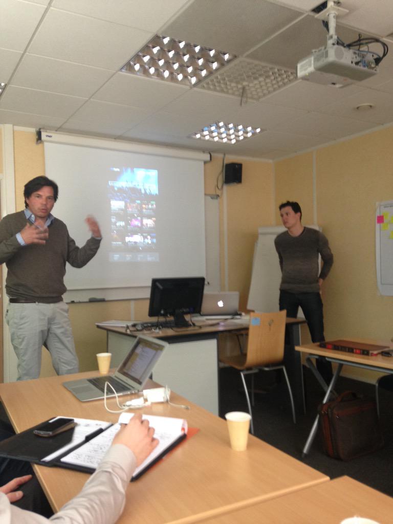 ARTHURBARD's tweet photo. PitchLive Sparks @EMLYONIncub #digitalbooster @hadrienlcrx http://t.co/abHrekgkAC