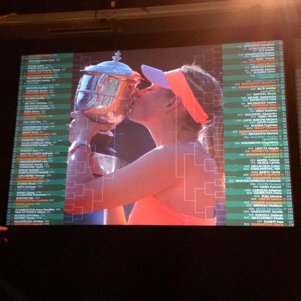 rolandgarros's tweet photo. Le tableau du simple dames est aussi à voir sur notre site : http://t.co/i2016sAcUG http://t.co/LKAgKUqAOR