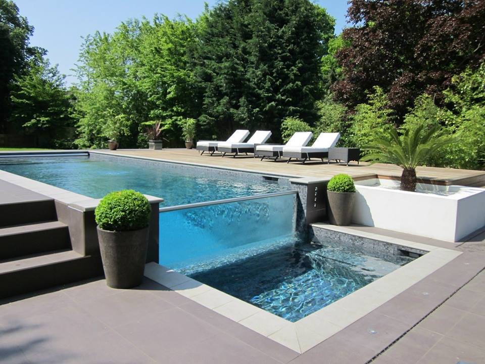 Pools_HotTubs's tweet image. spata.co.uk   ow.ly/i/aWefb