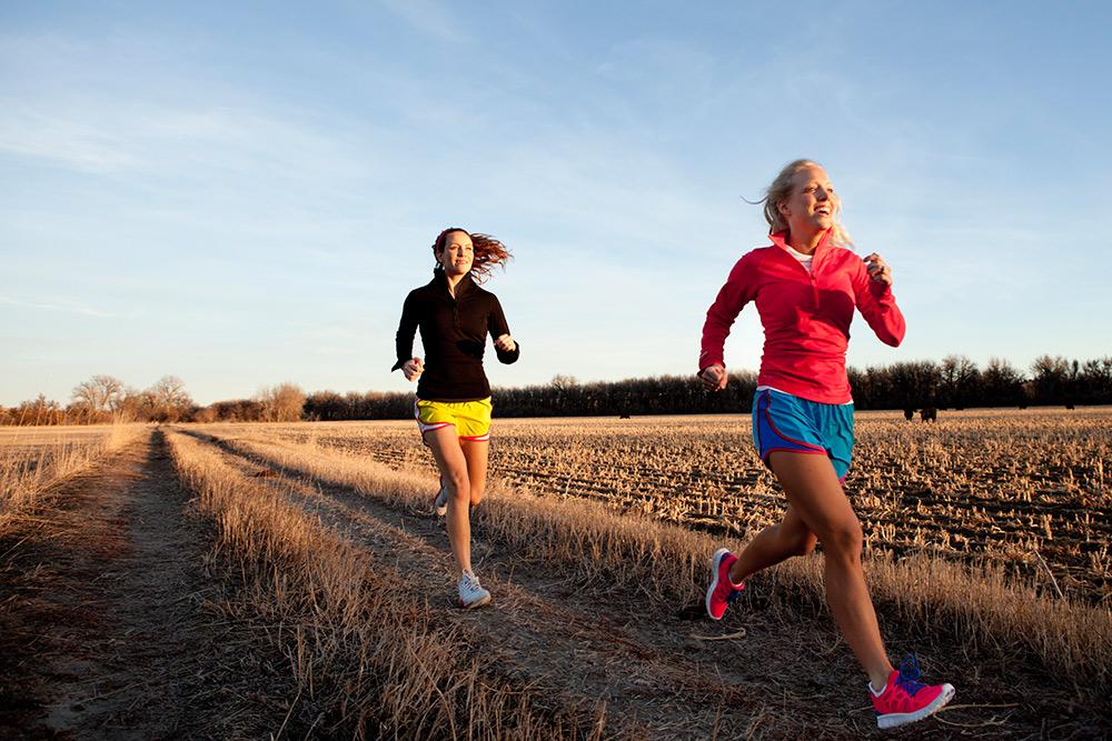 runnersworlduk's tweet photo. Nail your PBs with a hand from our #speedwork sessions this bank holiday #speedworksunday http://t.co/UdIgenPi7l http://t.co/ujown9vNc4