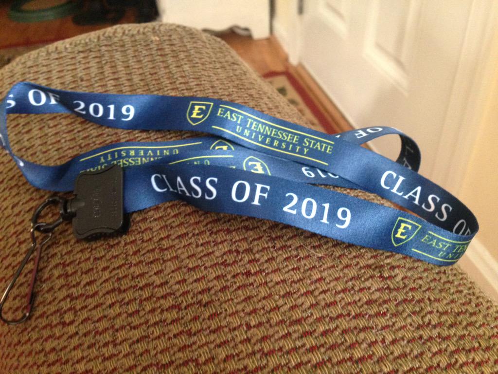 samm_baam's tweet photo. Officially Official 💙💛🎓🎉 #ETSU19 http://t.co/BtIq93JKz2