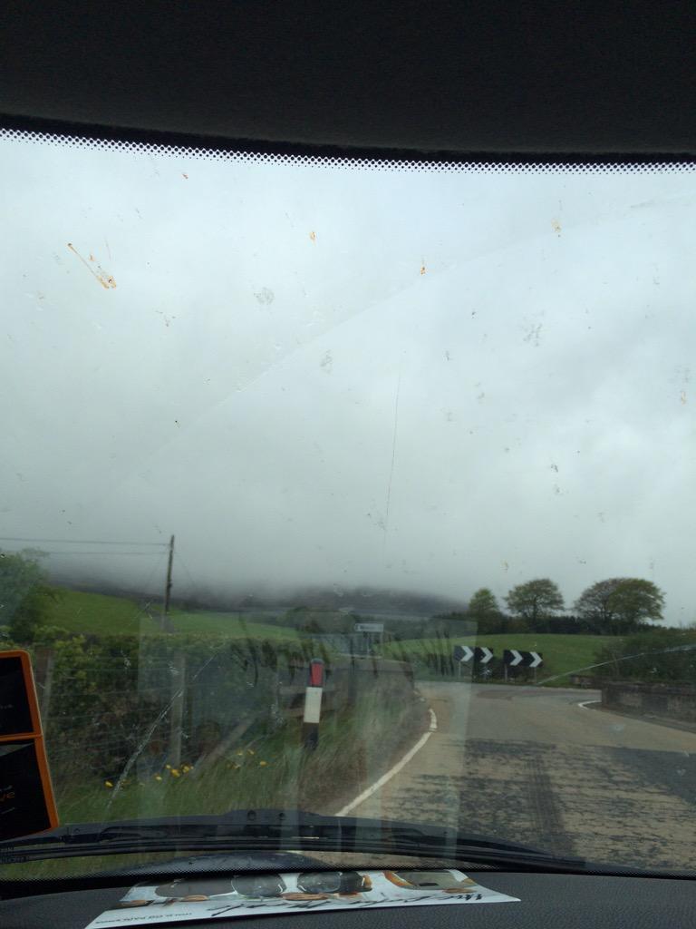 sixxbear's tweet photo. Misty Mountains. #carphotography #dirtywindscreen http://t.co/uk2gfQ1jfW