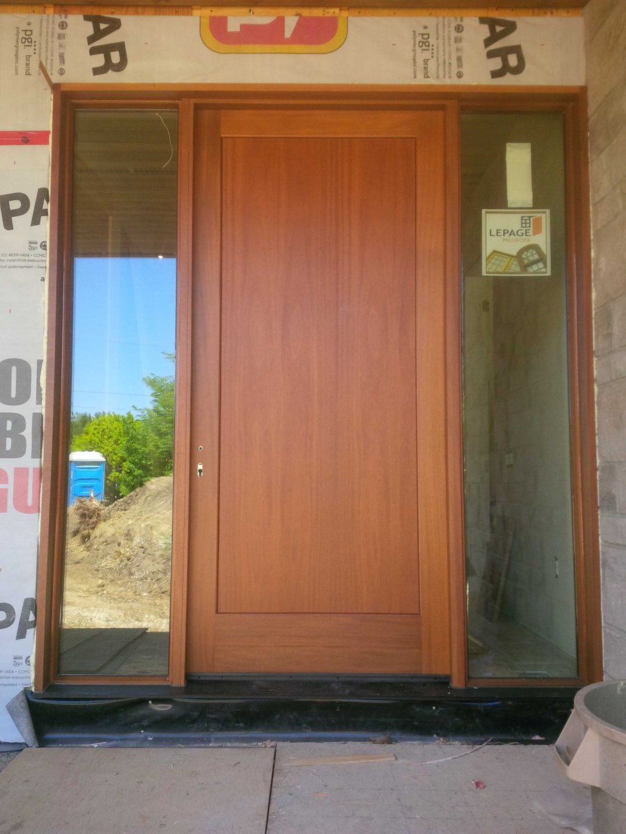 CBGBuilds's tweet photo. Nice door... http://t.co/aiULSucpcp