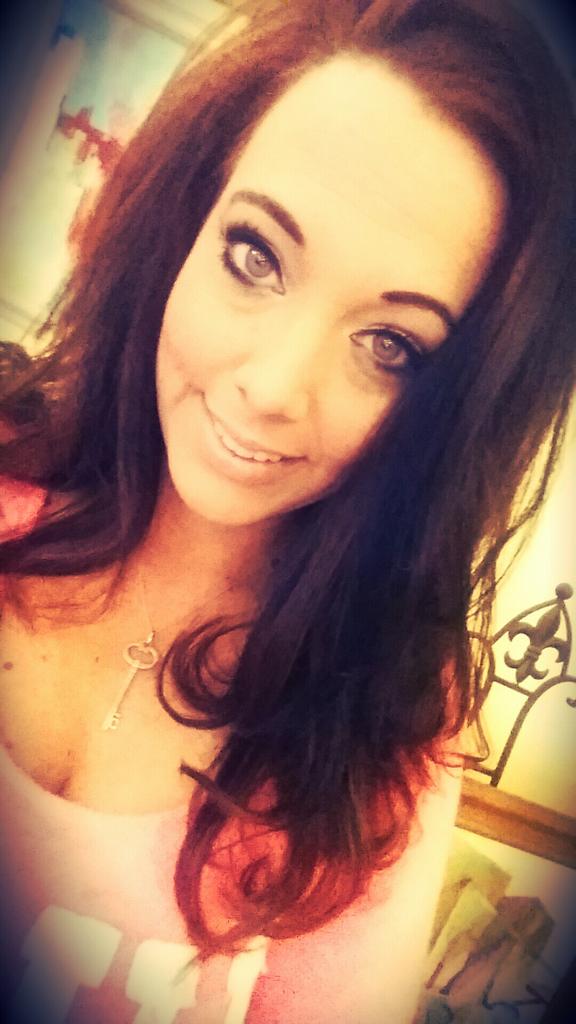 misswvarcher's tweet photo. Happy Friday! #FellingPretty #Love #Friday 💋💋💋 http://t.co/1vtuDcOGjJ
