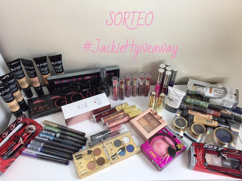 AleKatze's tweet photo. #jackiehgiveaway #MakeupByJH #jackiehernandez @MakeupByJH #sorteo La mejor de todas ♥ http://t.co/B6cKCEYWtA