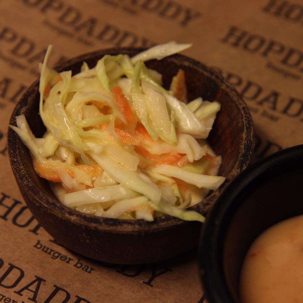 HopdaddyBurger's tweet photo. bundan sonra havuç, lahana ve şekerden oluşan Coslow salatası da eşlik edecek. İyi yolculuklar çocuklar... http://t.co/yjtAFWVha8
