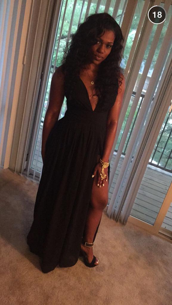 _MeanGalNayy's tweet photo. "@Shaw_Nea: Last night recap π»π #FriendlyProm2k15 http://t.co/d6NOf3ZguR"damn daddy my panties got wet.