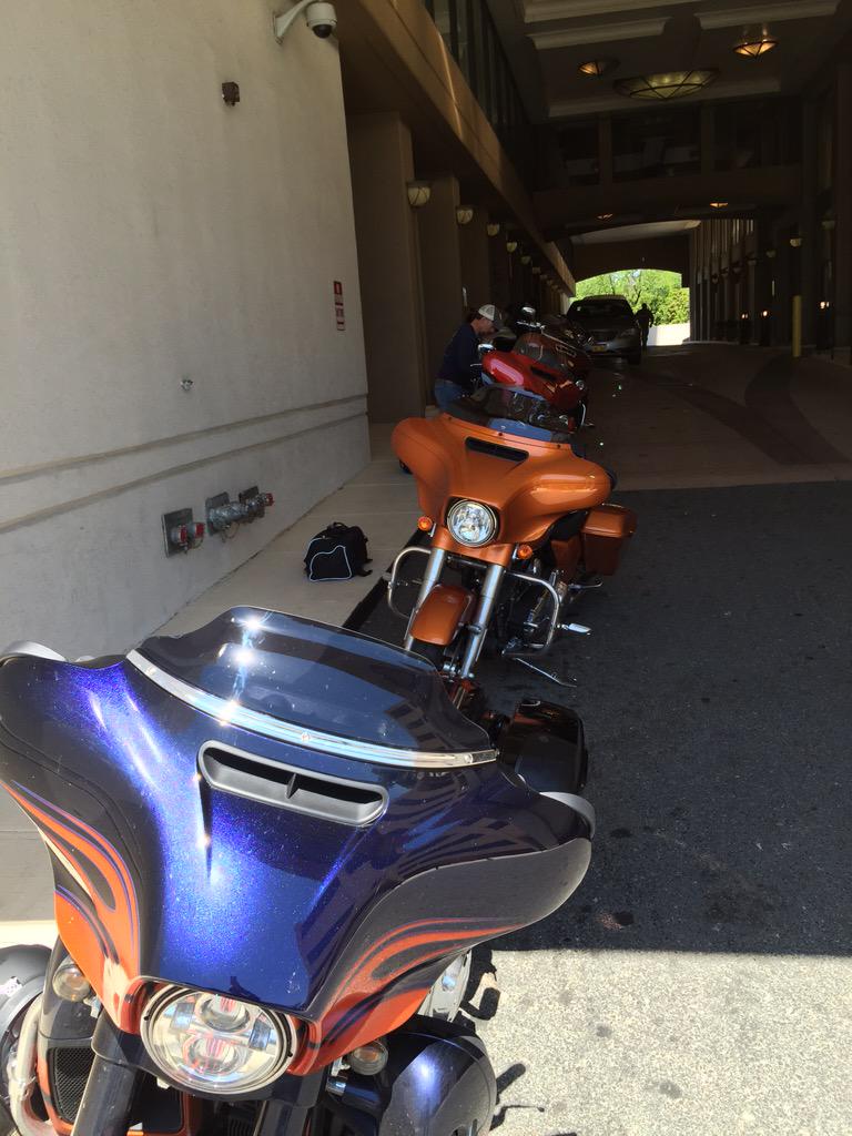 aslawetsky's tweet photo. #CancerRide is in #DC! Please donate!! @Hospicstfrancis #RollingThunder http://t.co/rtcr2FhZVo http://t.co/iOEOsgaB9U