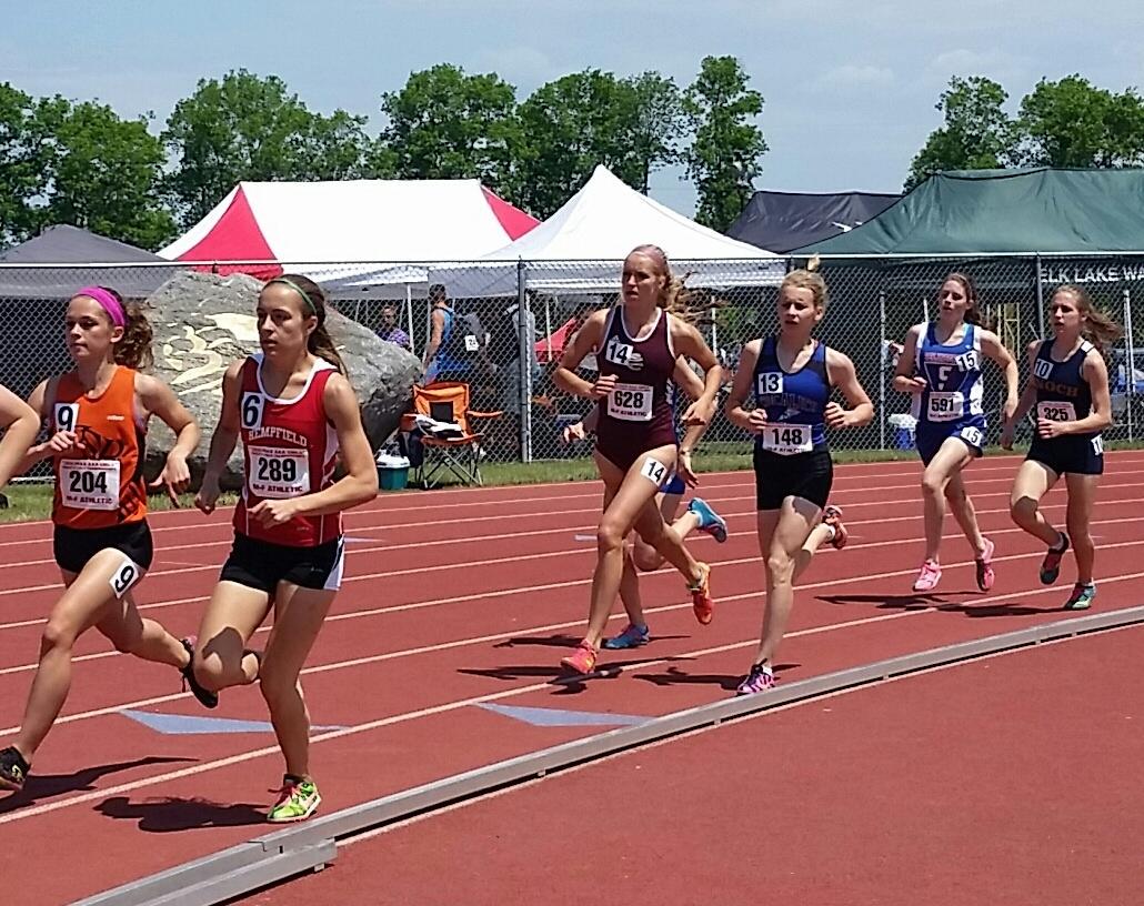 TimGrossLNP's tweet photo. Hempfield's Bri Thomas (5:28.52) and Cocalico's Jamie Zamrin (5:36.97) in their 1,600-meter run heat. http://t.co/J7ylIV1v96