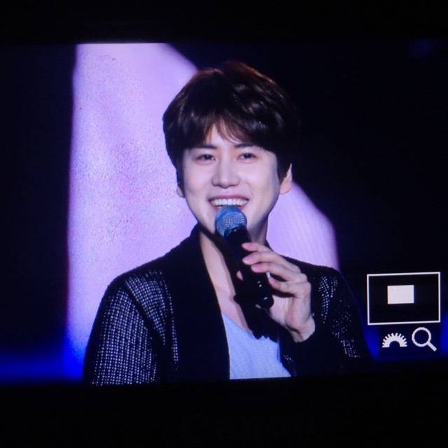 13elieveSG's tweet photo. [PIC] 150522 Lotte Family Festival - Kyuhyun looks really happy today ^_^ [3P] (Cr:@M3H_OPTY ) http://t.co/OTAIwAqrQZ