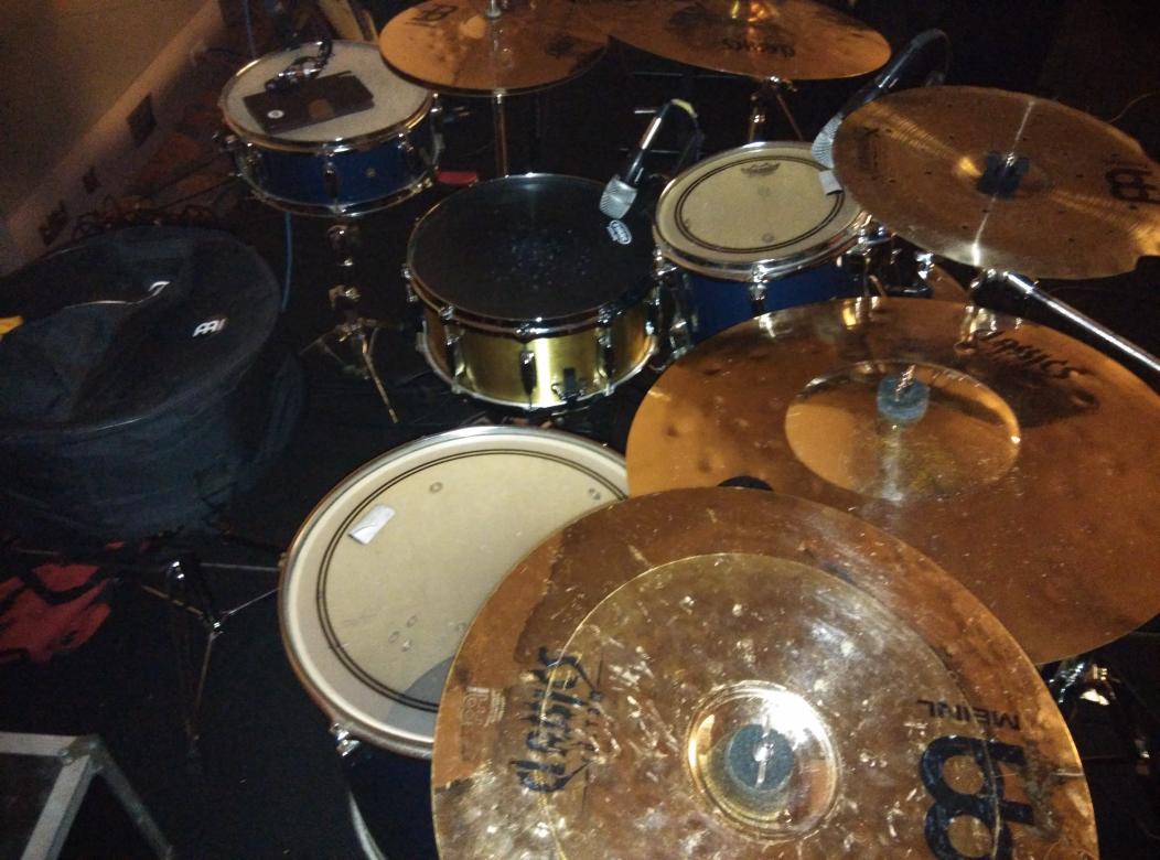 febrisimple's tweet photo. enjoy play with meinl classiccustom..@meinlcymbals http://t.co/yxEAHyn5Zu