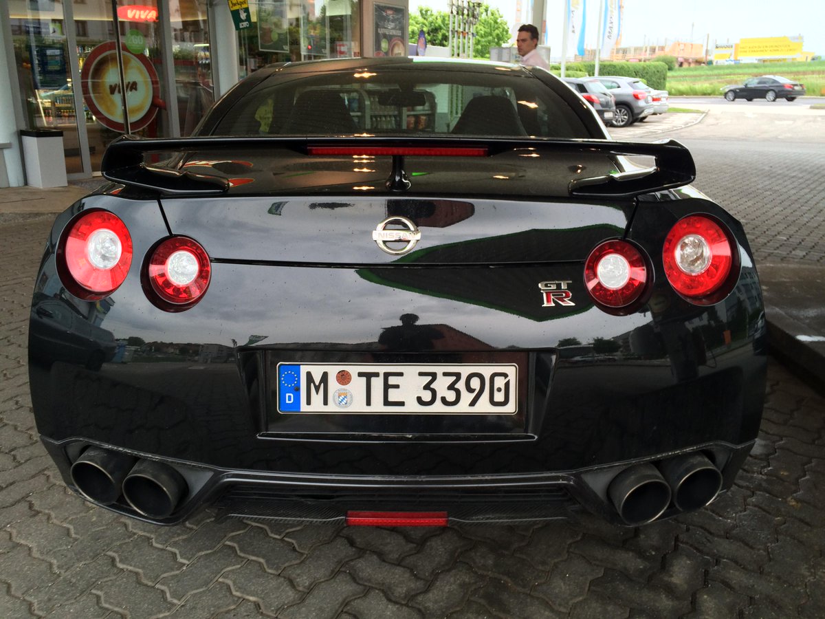 ShishaSheppy's tweet photo. *drooool* #DatASS @noorhunt #GTRPower #DatSound http://t.co/RWbeSViymT