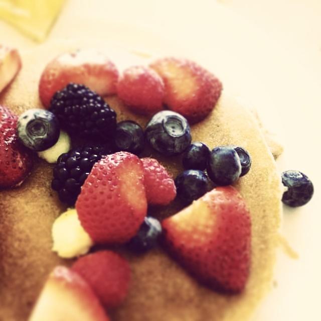 Excelente desayuno porque... es #VIERNES ✌?☕ http://t.co/rDWvE4pD57