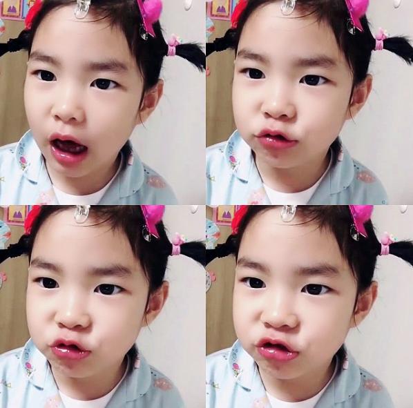 Gabrieldaays's tweet photo. Lee Haru 🐬"@TheDramaKorea: Mau ngajak Lee Donghae ke KUA ah. Biar bisa punya anak seunyu ini. http://t.co/MyRBhCOT0R"
