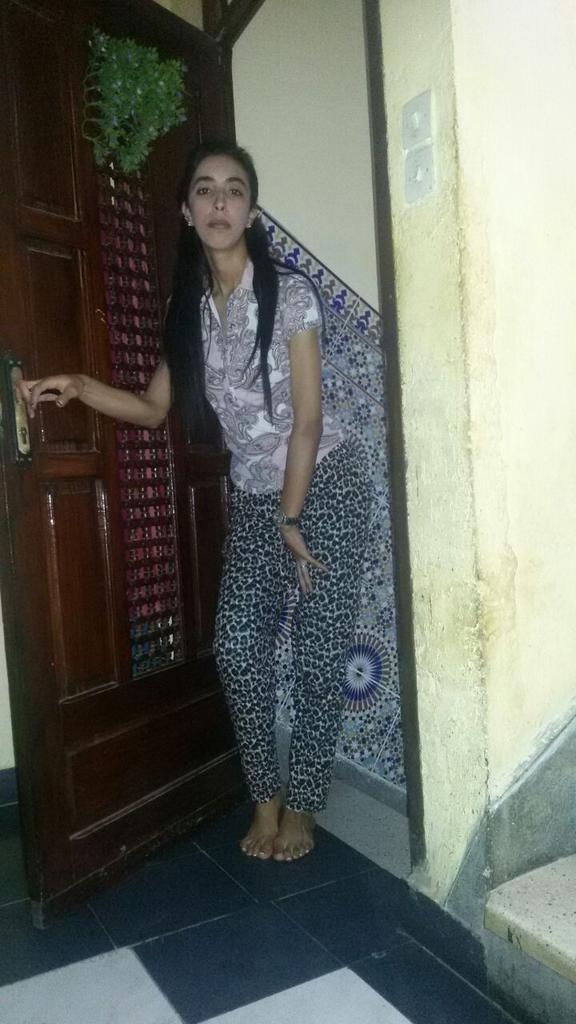 wardaa99142's tweet photo. حنان بنت عمي اطول وحدة في العايله http://t.co/zg1FJrJBfv