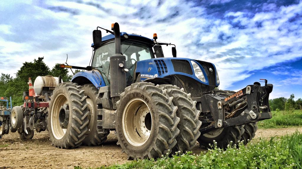 AutoCommandCVT's tweet image. TGIACF: Thank goodness it's #AutoCommand Friday .@NHAgriculture .@TractorPictures .@Tractorquotes
