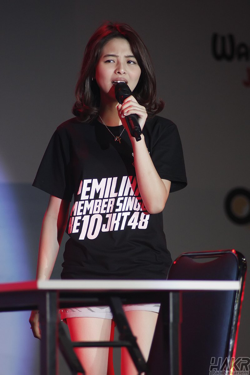 abibalkariem's tweet photo. Jeje @jcvanJKT48 || @JejeliciousOFC @JejeliciousJeje @JejeLicious48ID #JustForJ http://t.co/k8QxUZyMUM