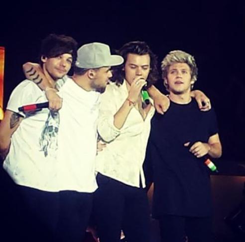 1DToSA2016's tweet photo. Time to work on getting our boys back! RT & fave this, get #1DBackToSA trending & post pictures from your shows xx http://t.co/XSvGbPkKnC