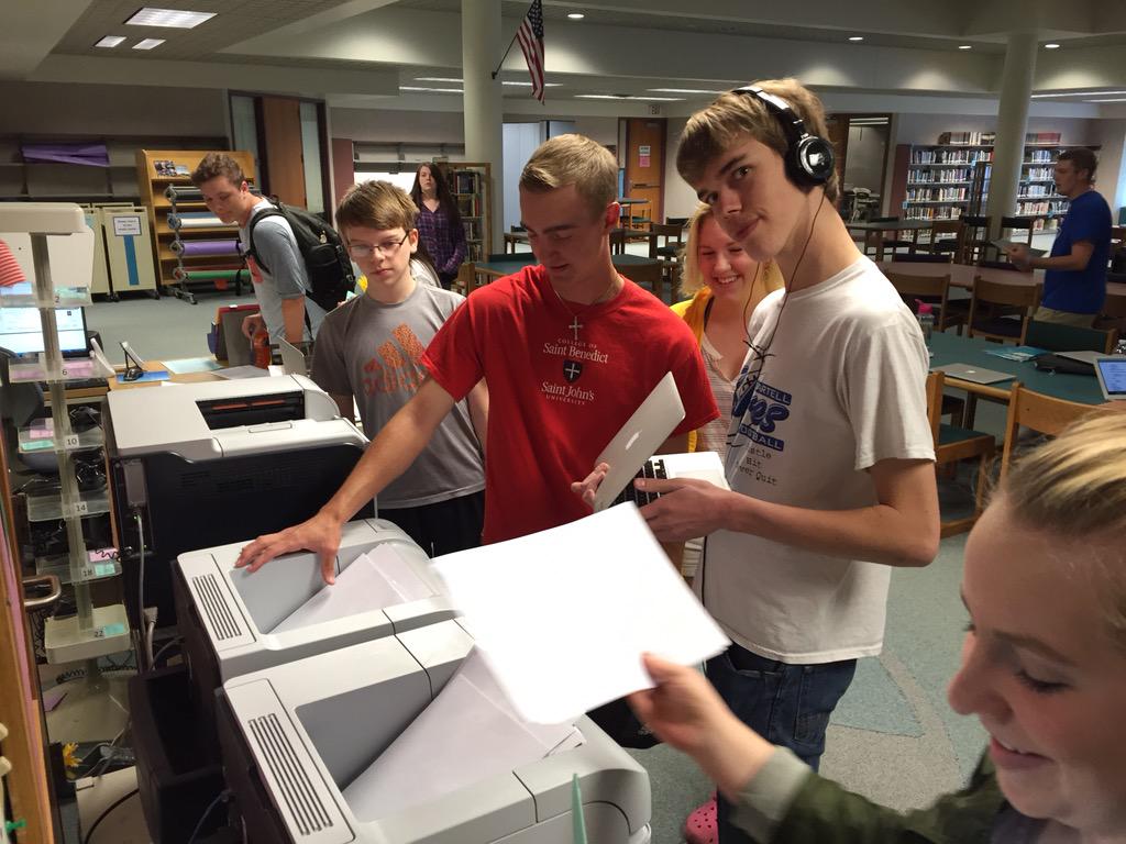 Schultechno's tweet image. #FinalFriday #PrinterJam #SeniorMoment