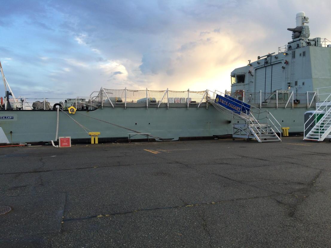 DallasFlexhaug's tweet photo. My office today. HMCS Calgary celebrating 20 years. @GlobalCalgary http://t.co/QJ2jvYB4Le