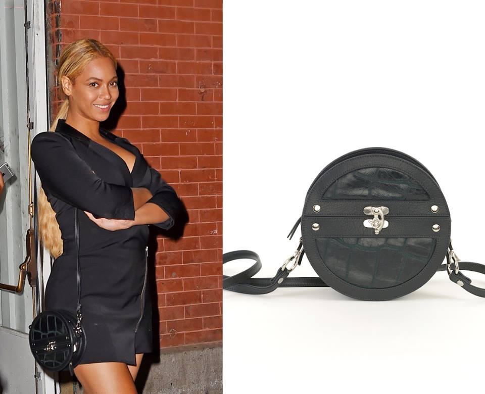 JackGermain's tweet photo. RT @boticca: Check it out! Beyonce stepped out wearing this @JackGermain bag. Shop it here > http://t.co/vkDQ8n33DH http://t.co/z57CEa0ryz
