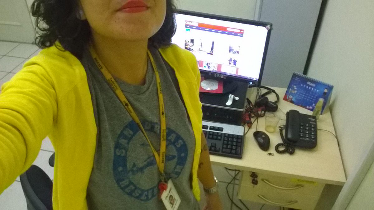 cacau_e_poly's tweet image. A redação da #ClickREC acordou vestida com "Terremoto - A Falha de San Andreas"! Mais um sucesso da @wbpictures_br &amp;lt;3