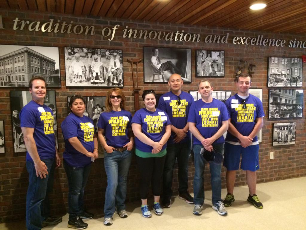CottingSchool's tweet photo. WELCOME @servingscience volunteers! We are so happy you're here! #CottingFieldDay2015 http://t.co/ceM26BTbgT