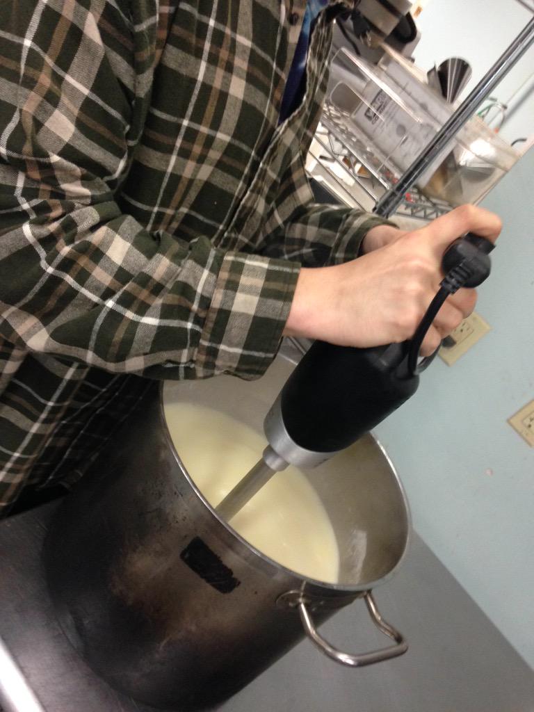Maples_Gelato's tweet photo. In the works.... #piñacoladasorbetto http://t.co/1APCnfeQdr