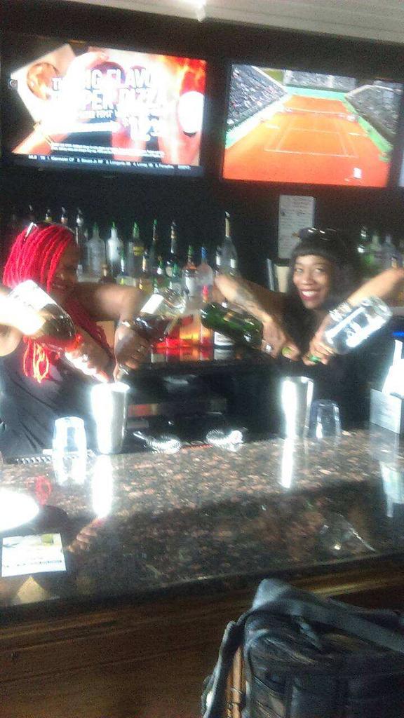foxxisredd's tweet photo. June 14th! REDD and NESHA all white party!
Help us celebrate our 1 year anniversary@Uniontown
@Uniontown_DC #Utowndc http://t.co/PLkl95tcjV