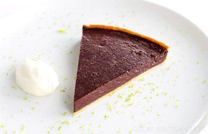 GodivaUK's tweet photo. Spice up your next dinner party with @RThompsonIOW's #chocolate &amp; chilli tart via @gbchefs http://t.co/2My65xrvDb http://t.co/grK3hcJw4A