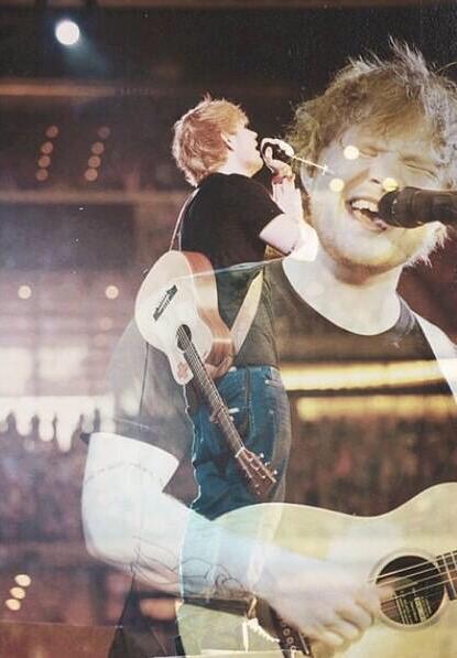 edsheeranITALlA's tweet image. Trovo questa foto meravigliosa. 😍😍
•B