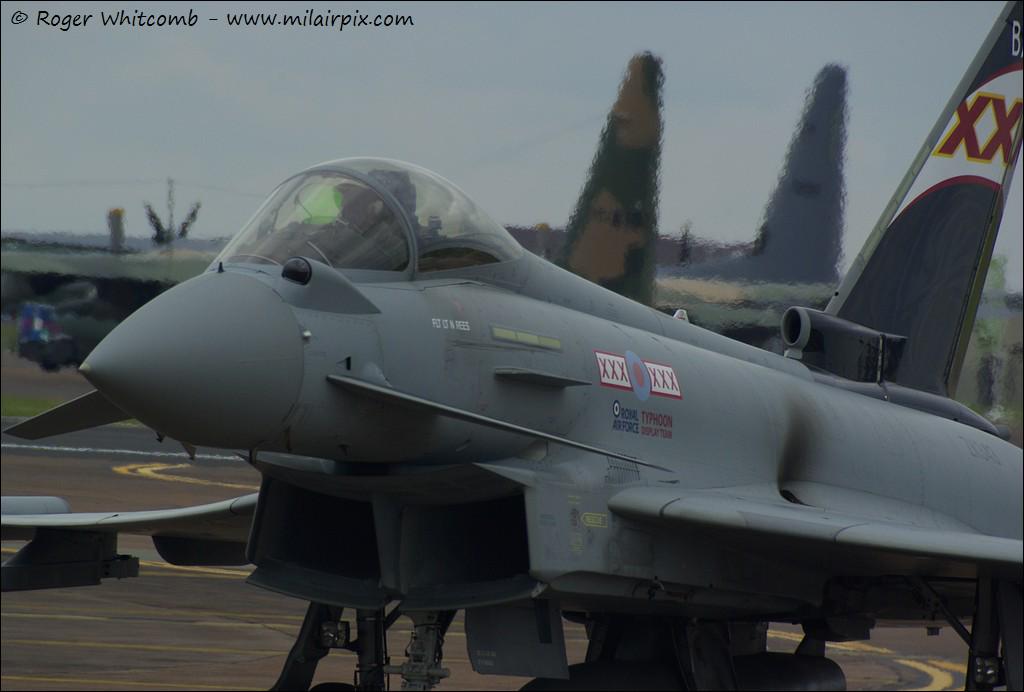 milairpix's tweet photo. @Eurofighter_1 #EFCloseUp Typhoon at RIAT 2014 http://t.co/YlMYsdaV3X
