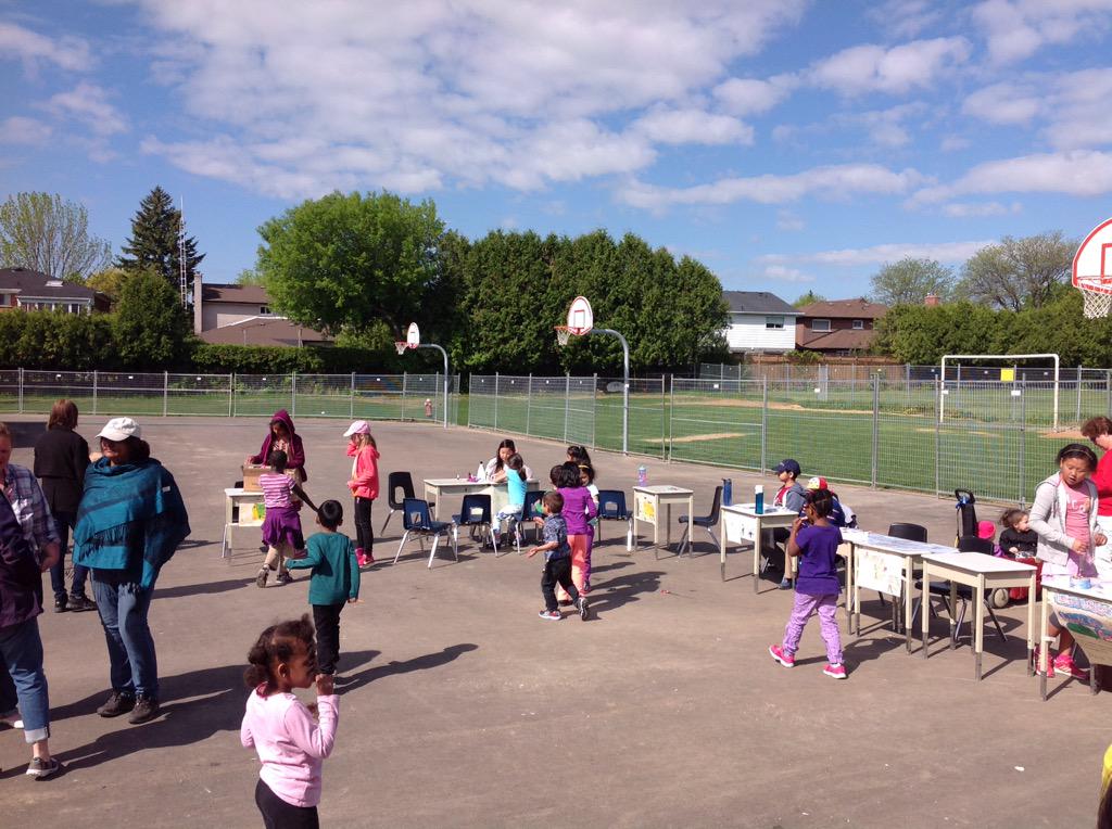 KirkbyClass's tweet image. #alwaysbeelearning #beefair everyone enjoying!!!!