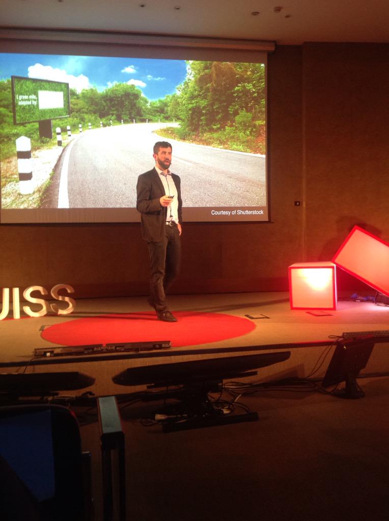ASPRome's tweet photo. Marketing e "Fiumicino effect" con l'alumno #LUISS Marco Ruggeri #TEDxLUISS #WayIntoTheFuture http://t.co/IgiYSr6mIU