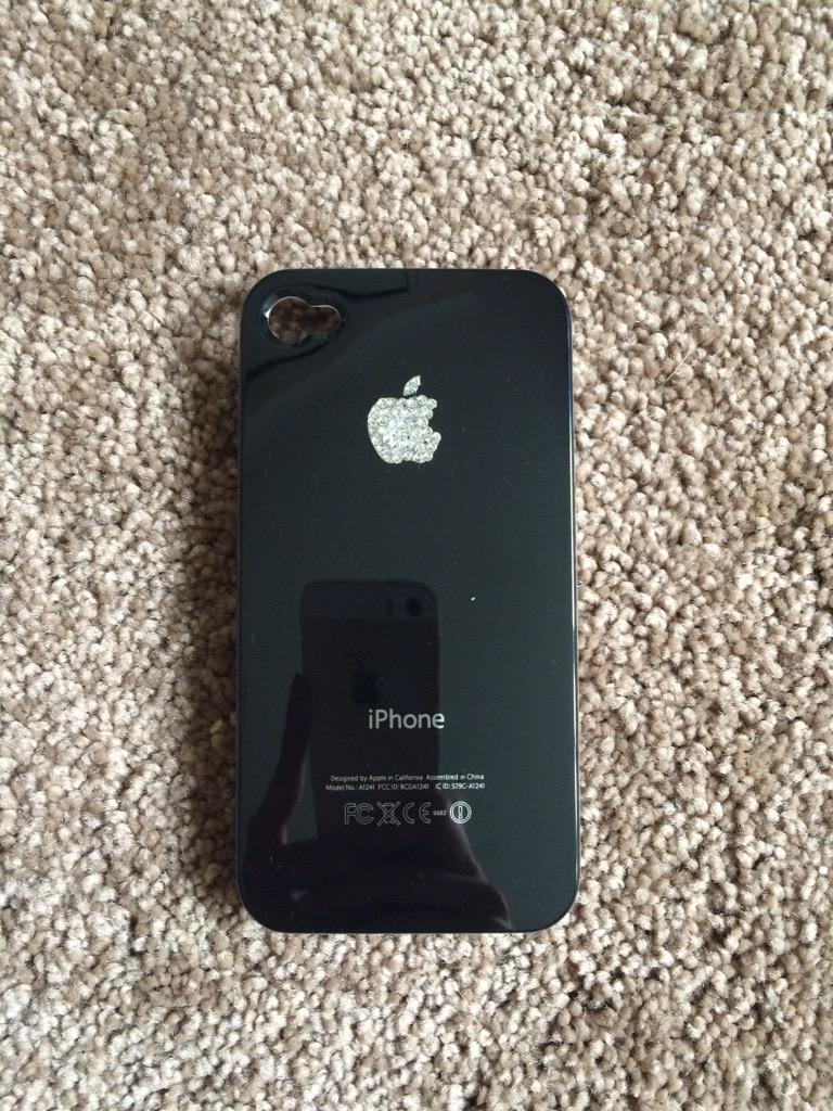 JustJazzle1's tweet photo. iPhone 4 £3 http://t.co/x2fG2NDzWX