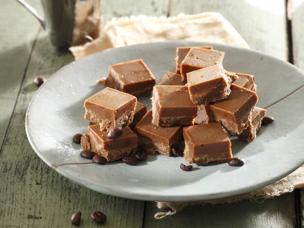 huisgenoot's tweet photo. #OpDieSpyskaart Koffiefudge. Maak dit. Dis al http://t.co/wQDiKQVuUz http://t.co/ZGRohIH16X