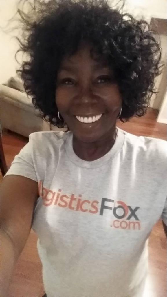 logisticsfox's tweet photo. #foxfan Debra rocking her #logisticsfox gear. Thanks for the support. #freight #LTL #freightlife http://t.co/OzDKHCZghb