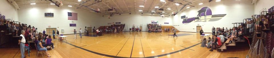 MrBlantonLMS's tweet photo. Lakeview getting ready to party! http://t.co/PNUjM3S2FB
