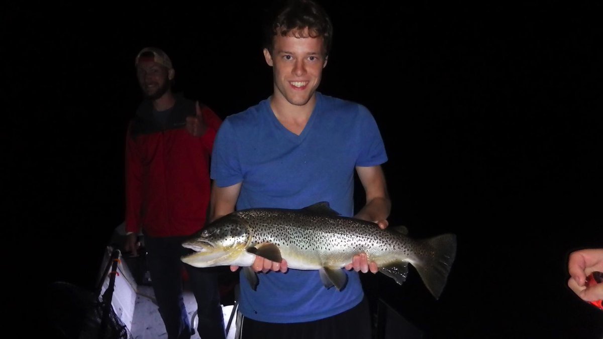 NickCooper_idm's tweet photo. 10# 28” Brown caught in Bull Shoals - White River State Park. @ParadigmChurch_ leader group #iDM 2015 http://t.co/X7qJCLjt5M