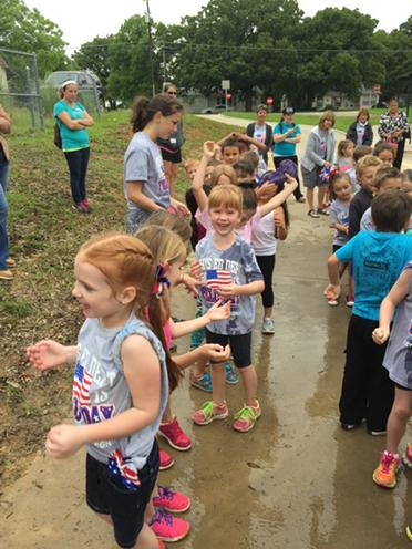 RoachShellie's tweet image. Having some kinda fun at field day!  @CantonElem