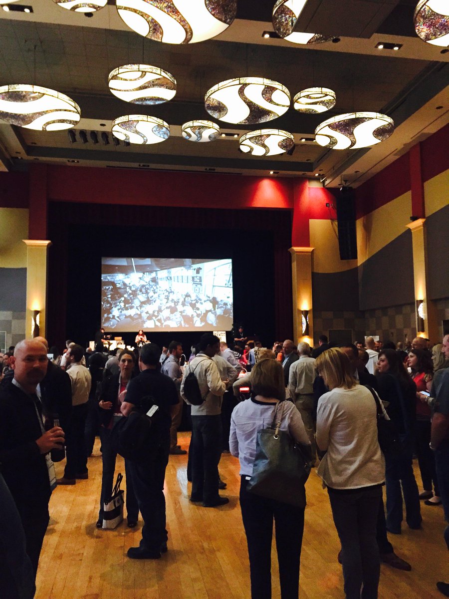 nadinehellmich's tweet photo. Thank you @itmartini for a great happy hour post #afterthepath - @HMBinc http://t.co/cNgu2PeRNc