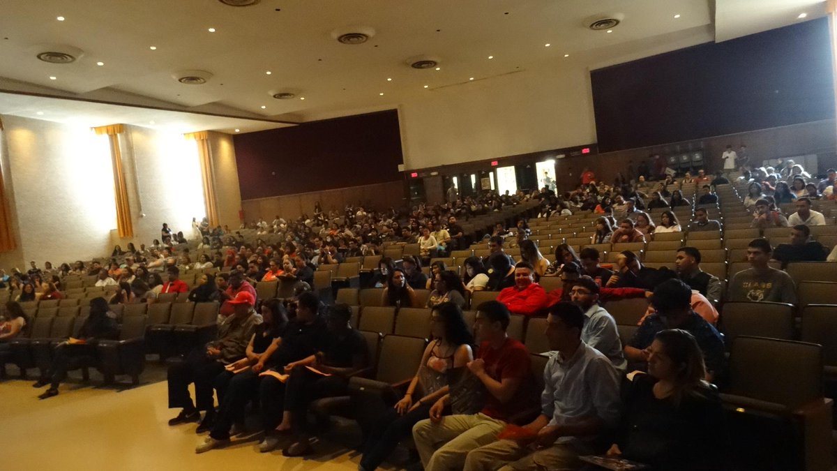 SHMSTC's tweet image. Class of 2015 &amp;amp; parents event at @SHMSTC. #onlyatsam, #GreatAllOver, #wearesam