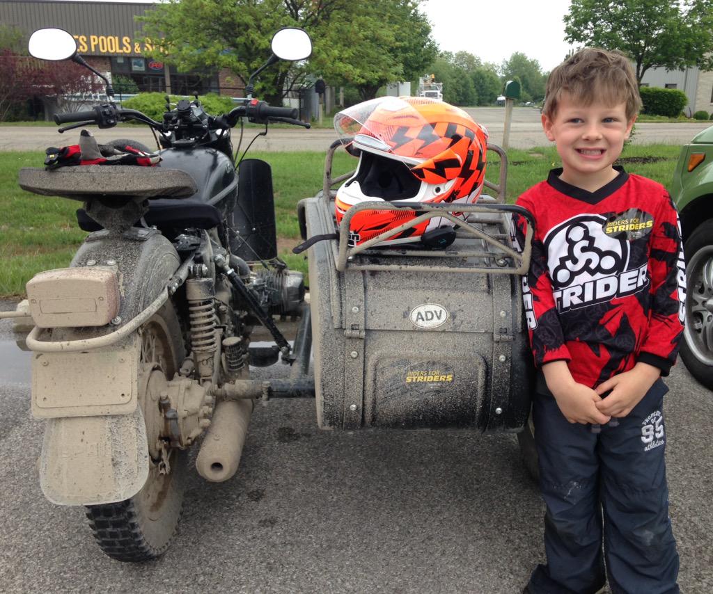 Riders4Striders's tweet photo. Last wknds ride via @uralmotorcycles 3 generations 1 hack, 80 miles of creeks, gravel. http://t.co/lX5q7EeZQO http://t.co/RrjIiz5sDX