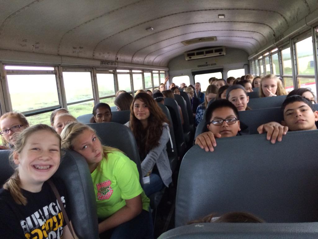 CTMSLA's tweet photo. On the way to Main Event for 25 Books Celebration! #bemoredog @CTMSBulldogs #ReadMore http://t.co/mrynLGT3YY