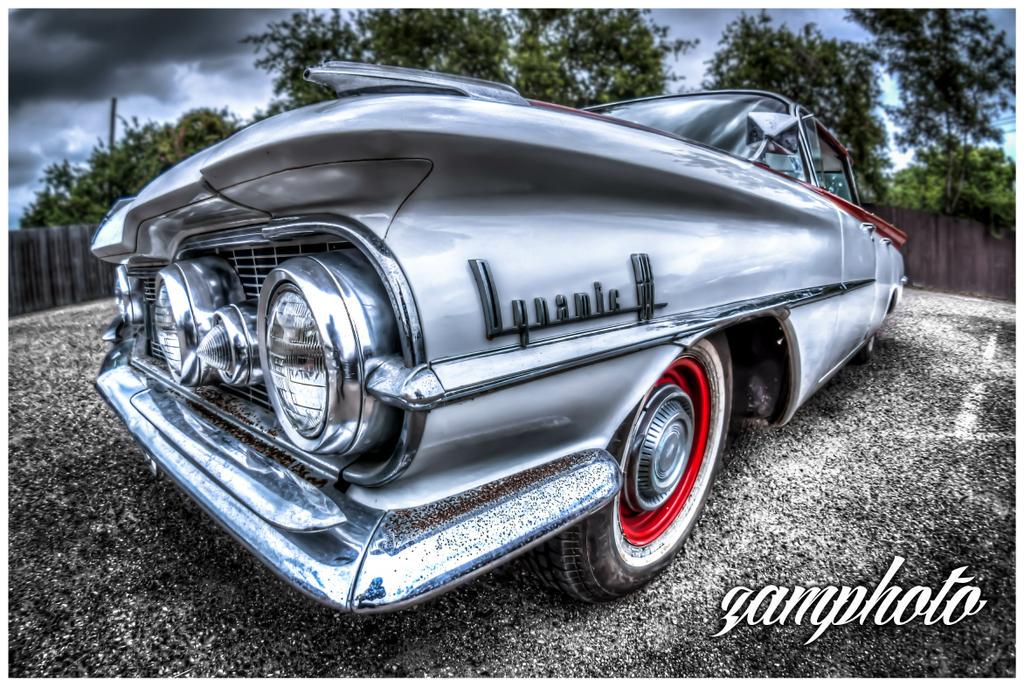 mike_zam's tweet image. #Oldsmobile #Dynamic88 #oldschool #SonyNEX7 #classiccar #AmericanMuscle #rgv #lowandslow #niceride #thisiswhatido