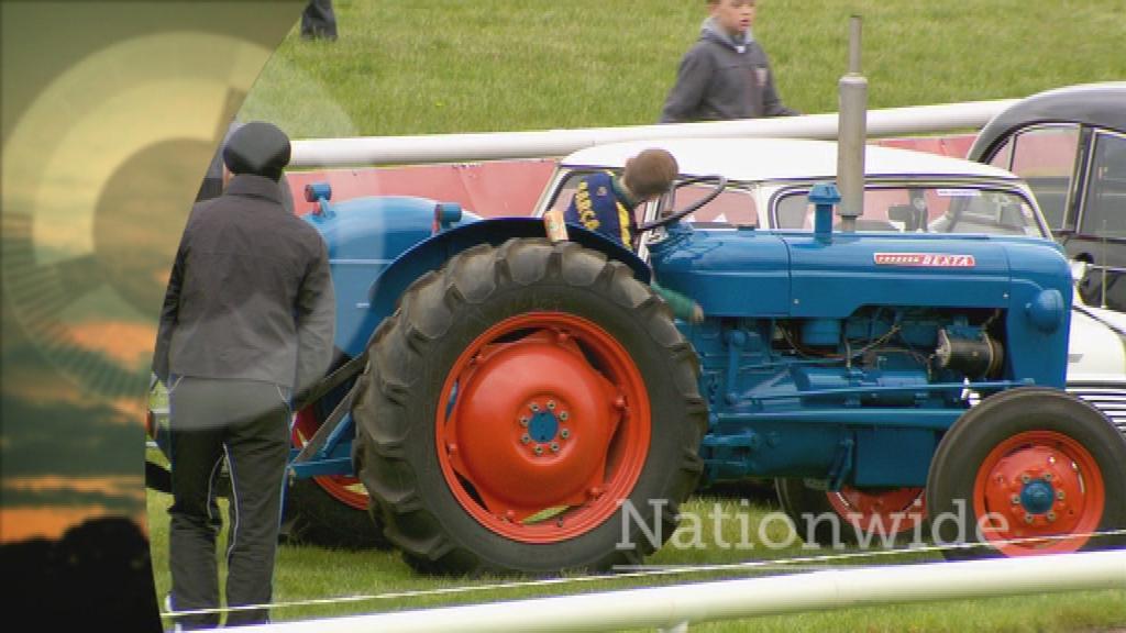 RTENationwide's tweet photo. Dont miss @RTENationwide @ 7pm from @conspringshow @BallinrobeRaces @Congfoodvillage @RTEOne @rte @GalEnterprise http://t.co/nIEmm0Hllq