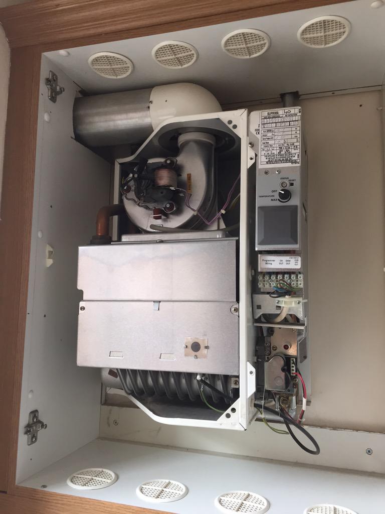 GarethWHeating's tweet photo. Another problem boiler replaced using @vaillantuk Eco Tech Pro @magnaclean @ADEY_Pro #7yearguarantee #warmcustomers http://t.co/SAJF16TGG0