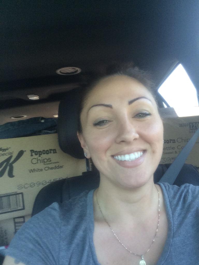 kellystrother's tweet photo. Headed to #Baltimore with food for the homeless and displaced #inshallah http://t.co/2bnpT5wXcC