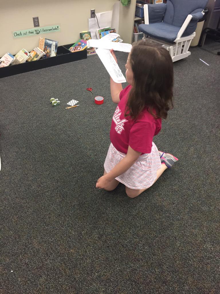 DWE_Chatman's tweet photo. Airplane design is underway! Problem-based learning @DWEObney @DWETraber @DWEdublin http://t.co/T1xRBnNPWS