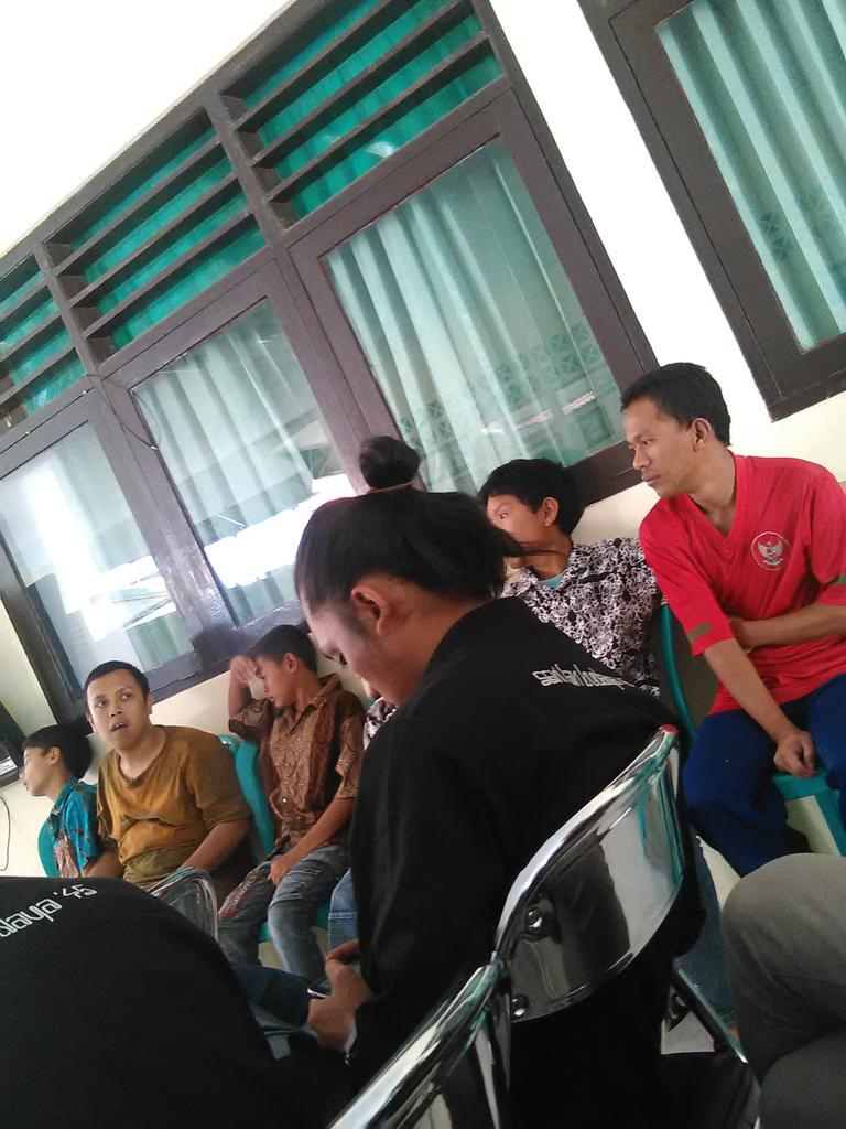 senilanbudaya45's tweet photo. Yayasan Beringin Bhakti.
#Cirebon 
#cirebonberbagi 
#eventcirebon
#agendacirebon
#baktisosial http://t.co/G3GkyhgKHM